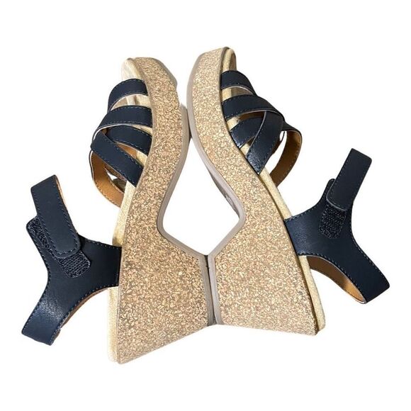 WHITE MOUNTAIN Conquer Women's Platform Sandal,  Adjustable strap, Size 5 - Picture 7 of 10